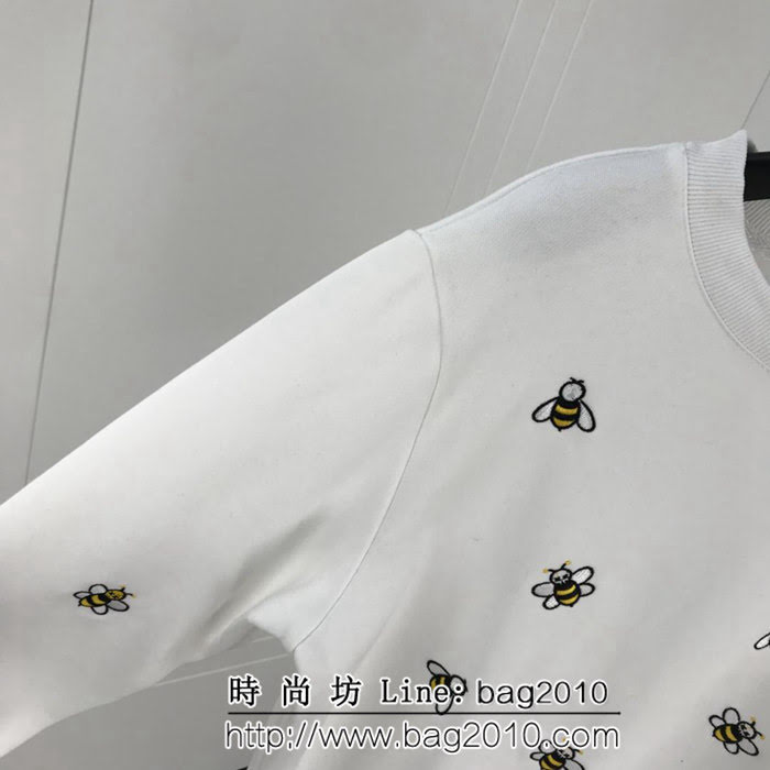 DIOR迪奧 18ss秋冬新款衛衣 全身小蜜蜂刺繡 加絨面料 保暖舒適 男女同款 ydi2141